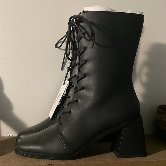 Monki Elma vegan lace up heeled boots in black US 7.5 - Picture 7 of 8